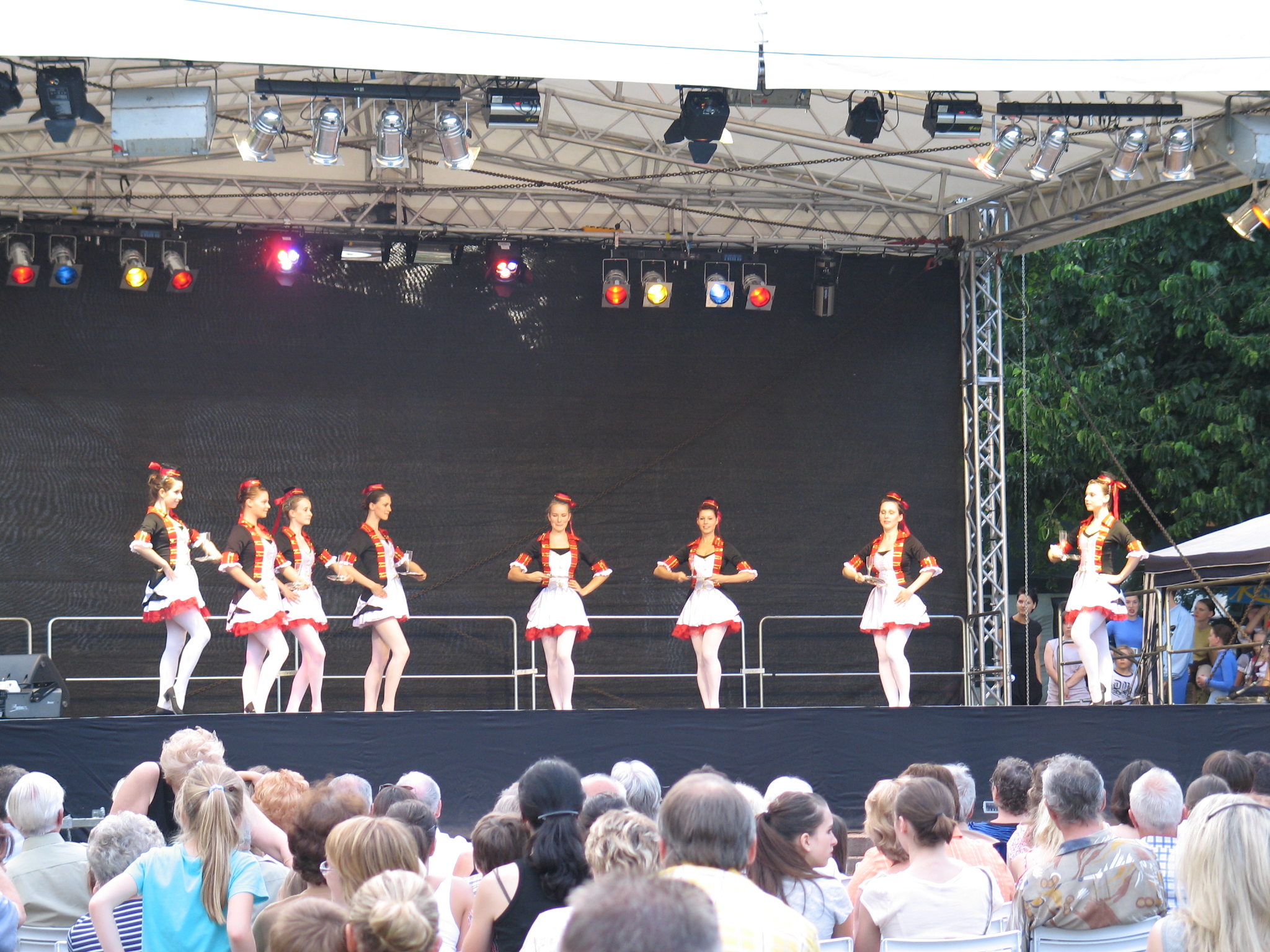 1. Brandenburger Tanzfest in Neuenhagen: Erffnungsprogramm